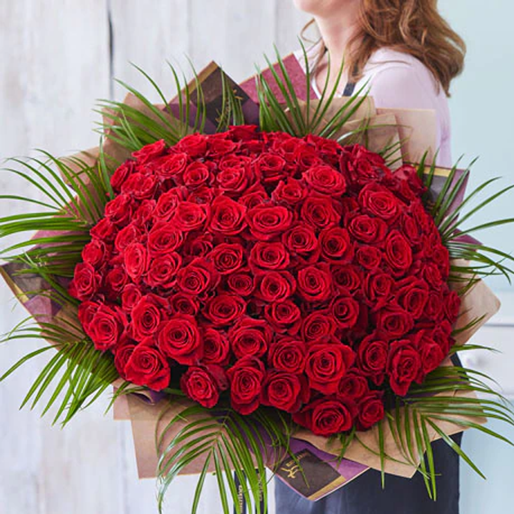 ‘The Flower Shop Helensburgh - 100 Red Rose Hand-Tied Bouquet’