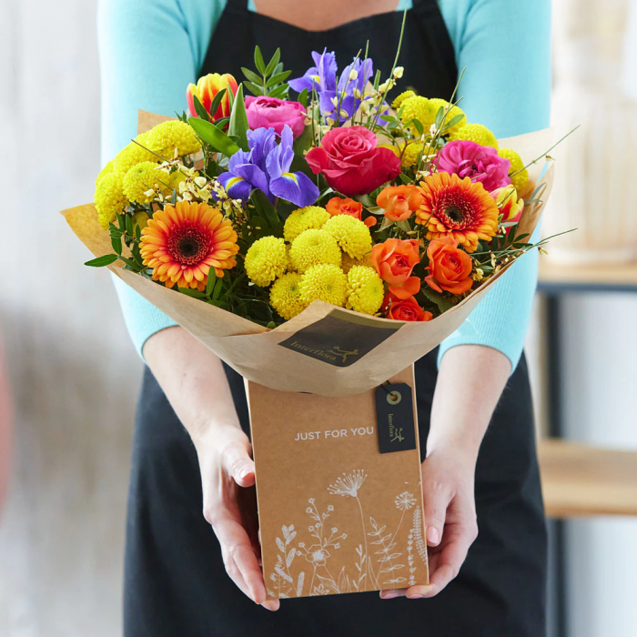 ‘The Flower Shop Helensburgh - Spring Gift Box’