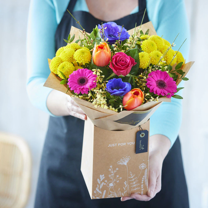 ‘The Flower Shop Helensburgh - Spring Gift Box’